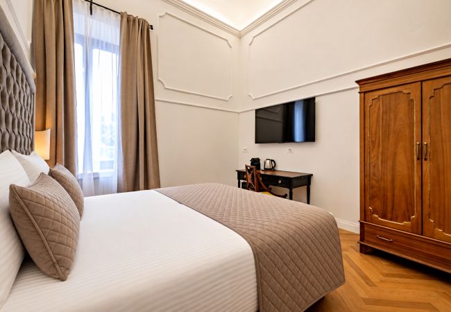 Rent by room in Firenze - Residenza D'Epoca 5 suites- Il Magnifico  Sandard